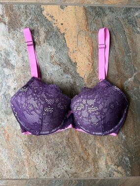 Victoria’s Secret Dream Angels Lined Demi Bra 32DDD Purple Lace Push Up Sexy